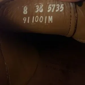 Allen Edmonds Oxford.  Size 8/38. Color: Walnut. Only worn indoors. Allen Edmonds | Shoes | Allen Edmonds Oxford Size 838 Color  main image 4